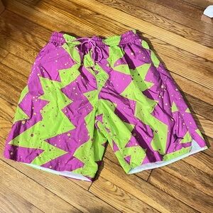 Jordan Poolside Collection Men's Large Neon Retro Zigzag Swim Shorts